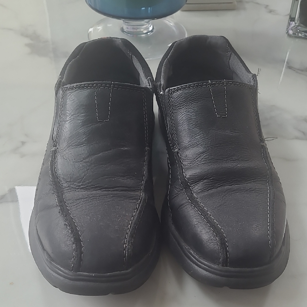 Clarks Men's Black Leather Loafers